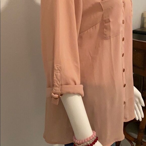 Guess V-Neck Button Down Blouse Size Medium - Picture 5 of 11